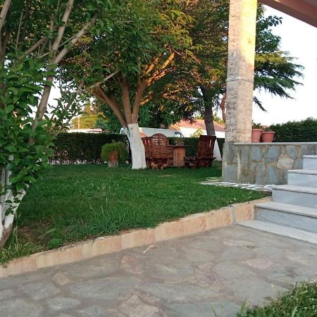 Villa Erasmia Dekarcho Экстерьер фото