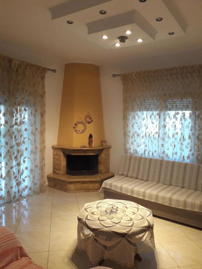 Villa Erasmia Dekarcho Экстерьер фото