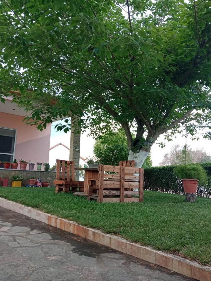 Villa Erasmia Dekarcho Экстерьер фото
