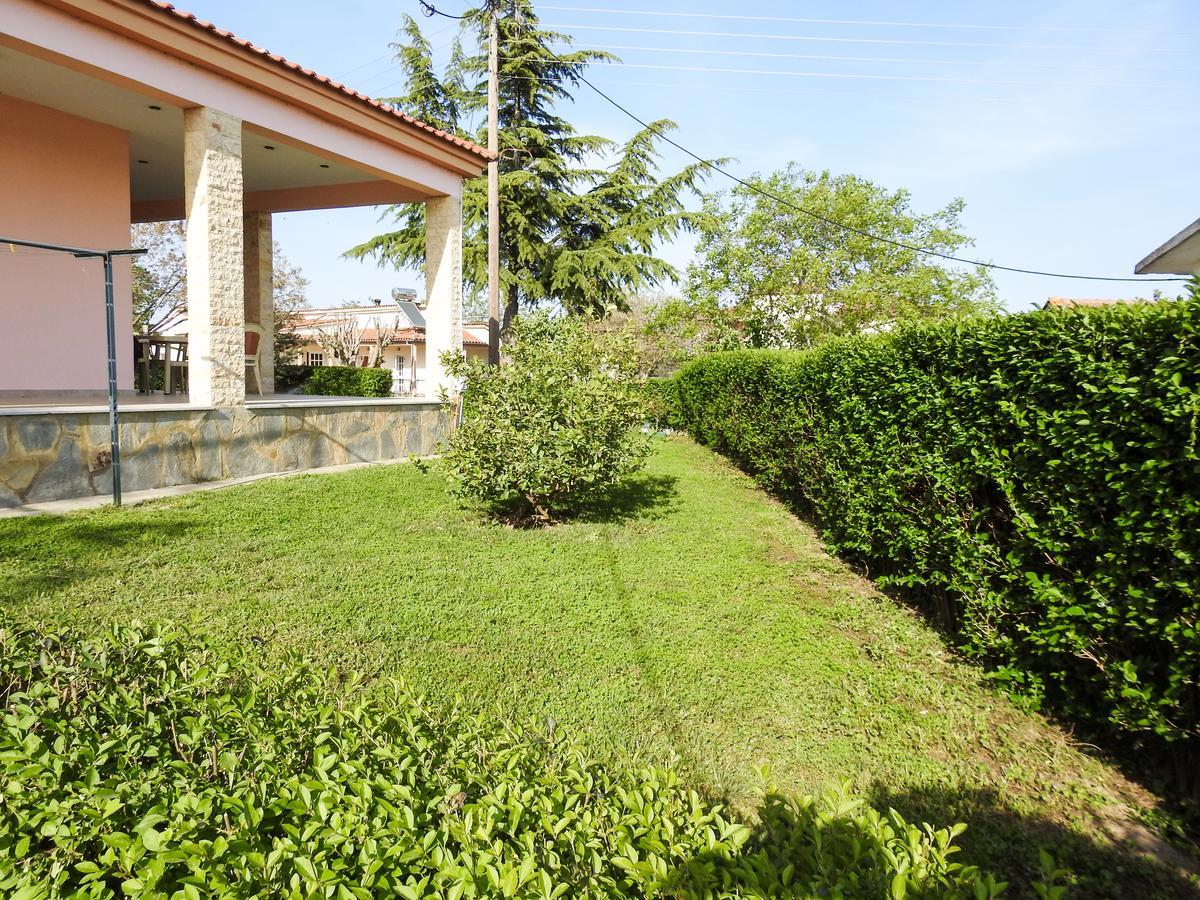 Villa Erasmia Dekarcho Экстерьер фото