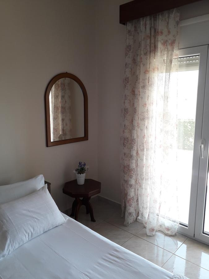 Villa Erasmia Dekarcho Экстерьер фото